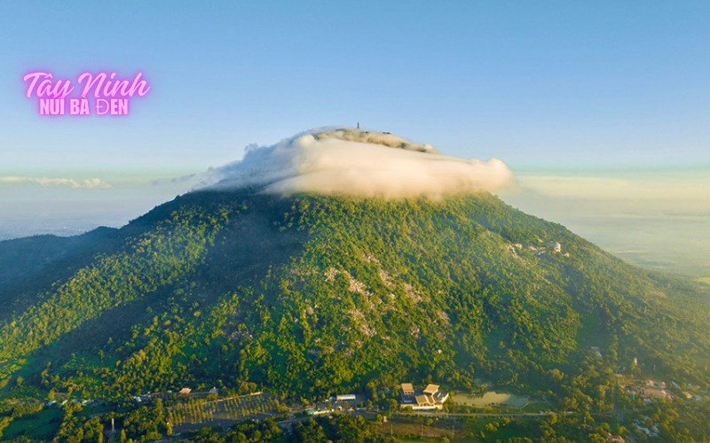 Ch&ugrave;a B&agrave; Đen T&acirc;y Ninh