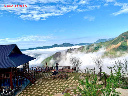 Tà Xùa Sơn La điểm du lịch hút khách thành thị đam mê checkin, leo núi bắt mây